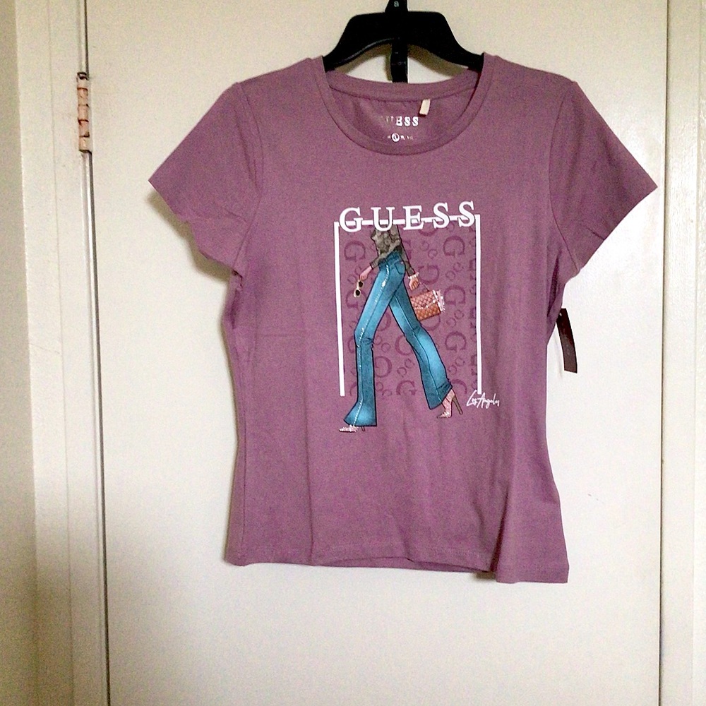 Guess Mauve Graphic T-Shirt